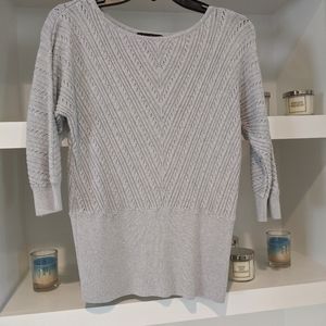 Beautiful White House Black Market Sweater 😍